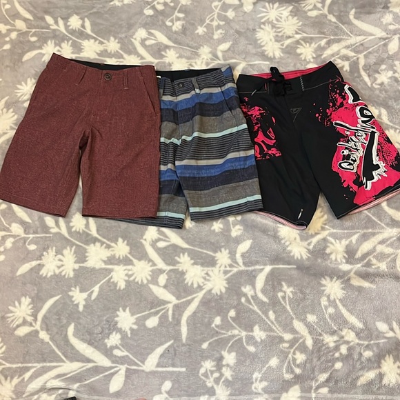 Volcom Other - Boys Bundle 2 Volcom hybrid & 1 Quicksilver trunks Sz 23